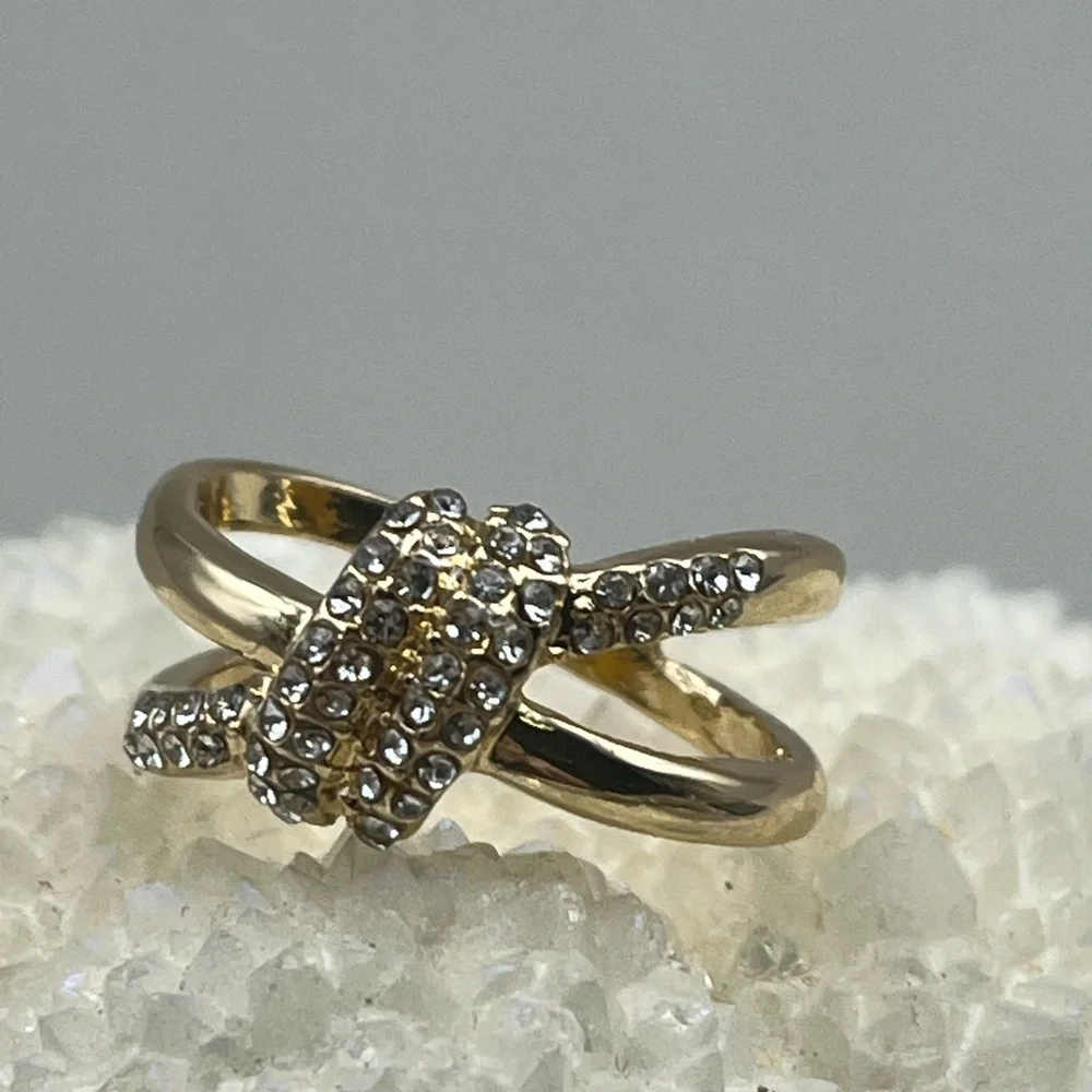 Elegant Gold Tone Pave Women's Ring - Stunning Statement Jewelry